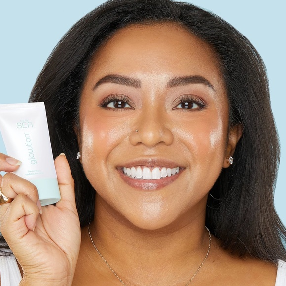 Tarte Glowtion Skin Perfecting Primer - Picture 7 of 11